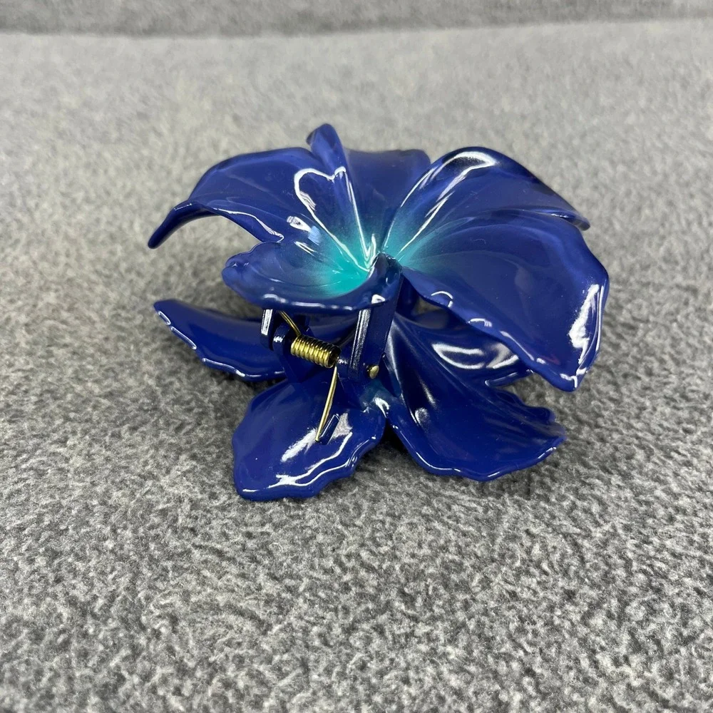 Piper K Floral Clip-On Earrings & Hair Claw Set Beach Tropical Bora Hand Painted